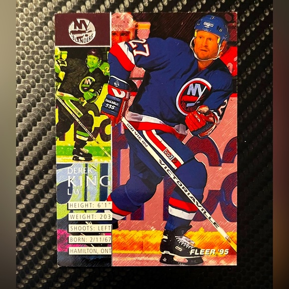 Derek King New York Islanders 1995 Fleer NHL Card #123 VINTAGE - Picture 1 of 3